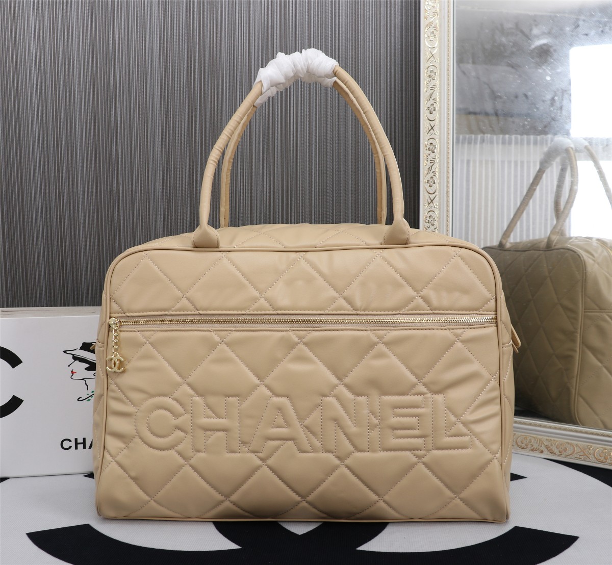 Top version Vintagep Hilton Chanel handbag