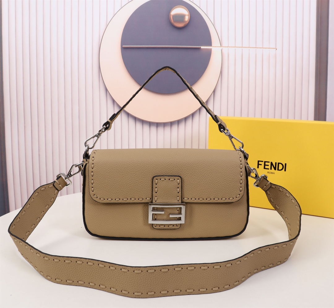 High-quality Fendi Baguette Cuoio Romano Selleria shoulder bag