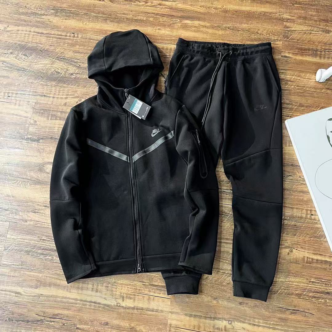NIKE TECH FLEECE sportswear