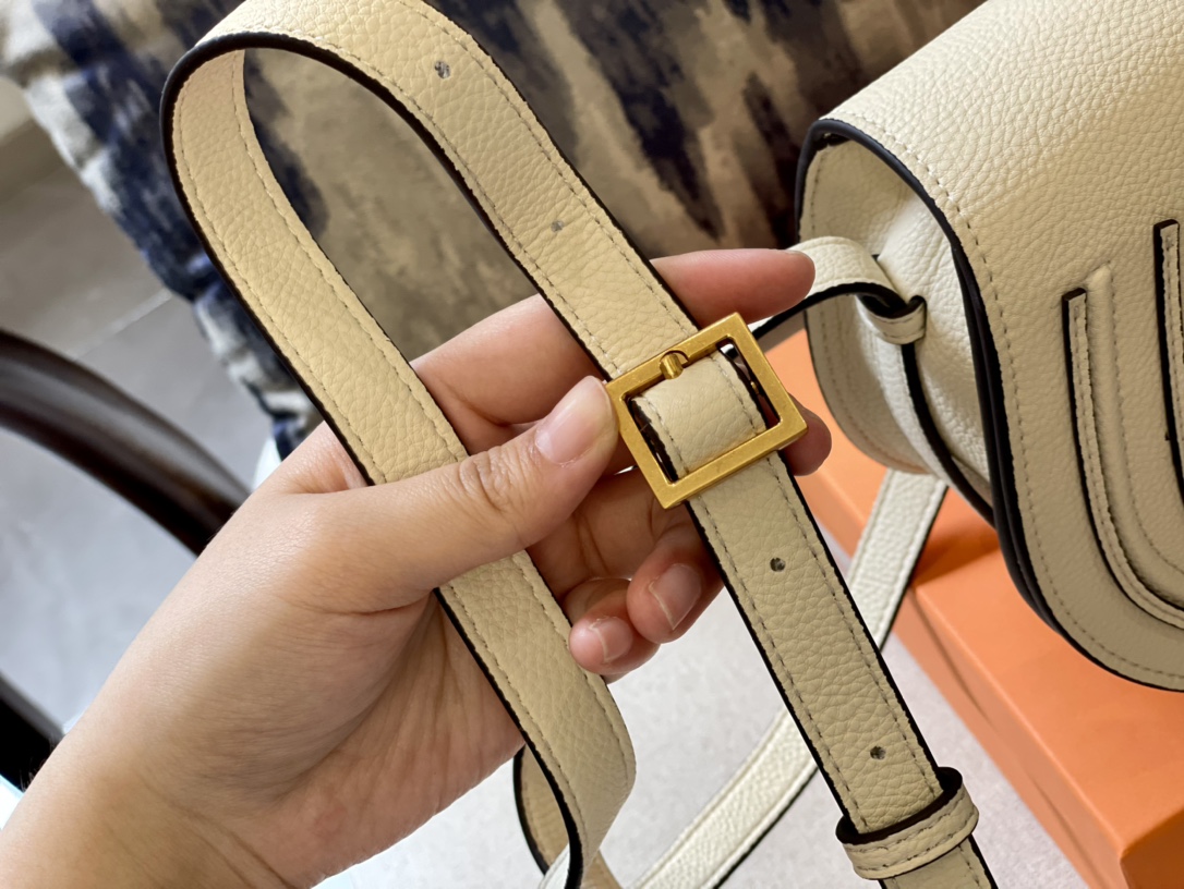 Replica CHLOE'   MARCIE Marcie Small leather shoulder bag with logo engraving