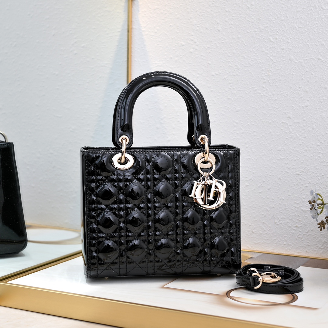 Dior new lady Diana bag
