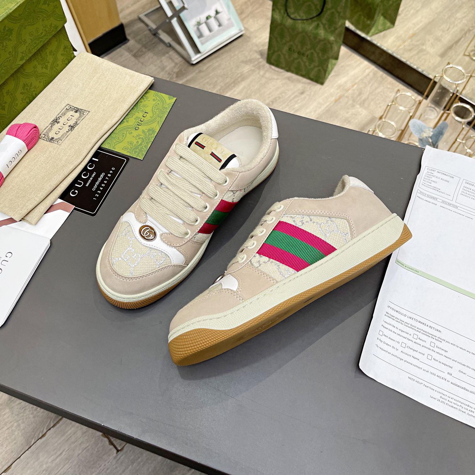 Gucci Distressed Screener sneaker unisex