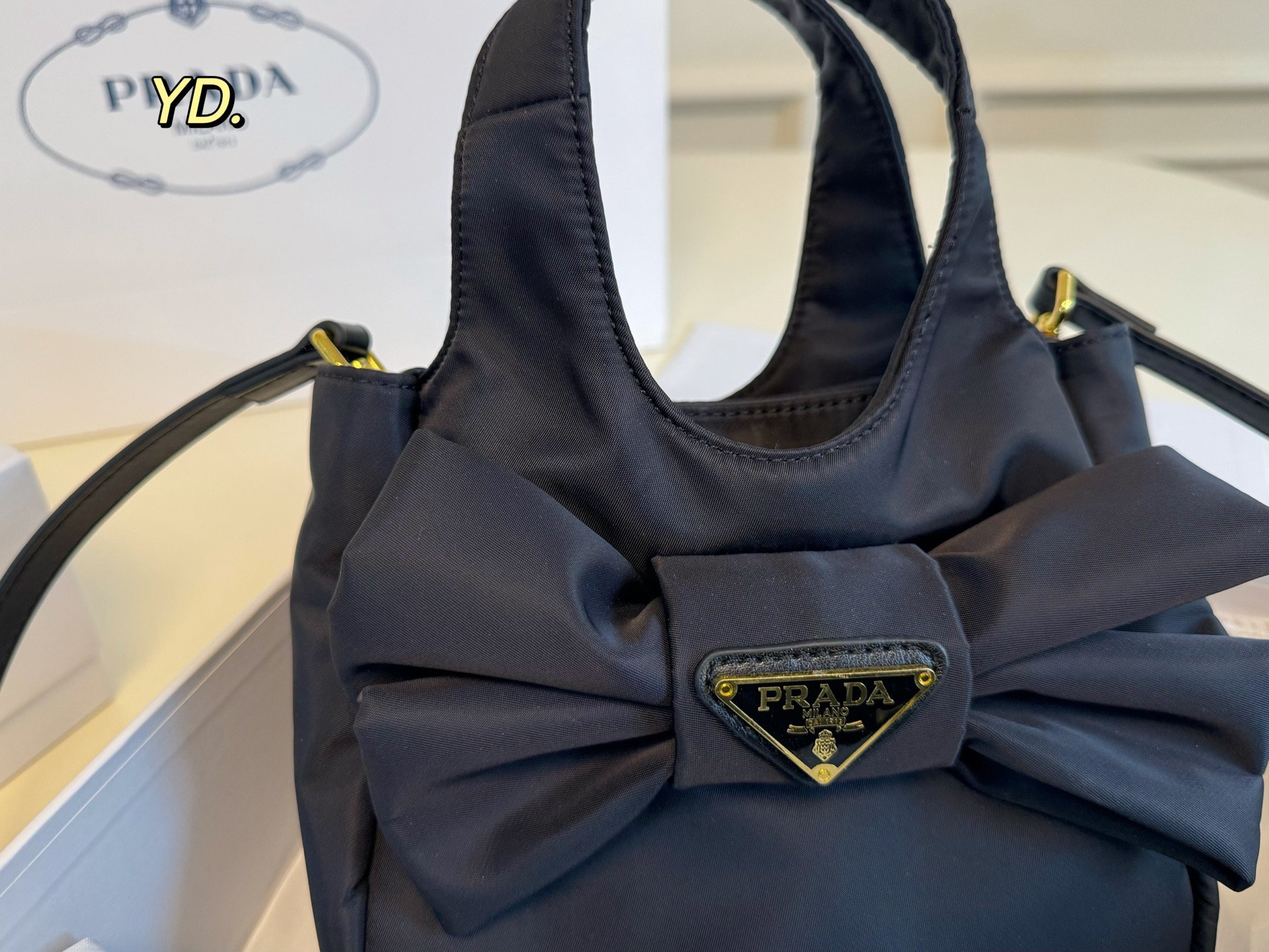 Prada new bow basket shoulder bag