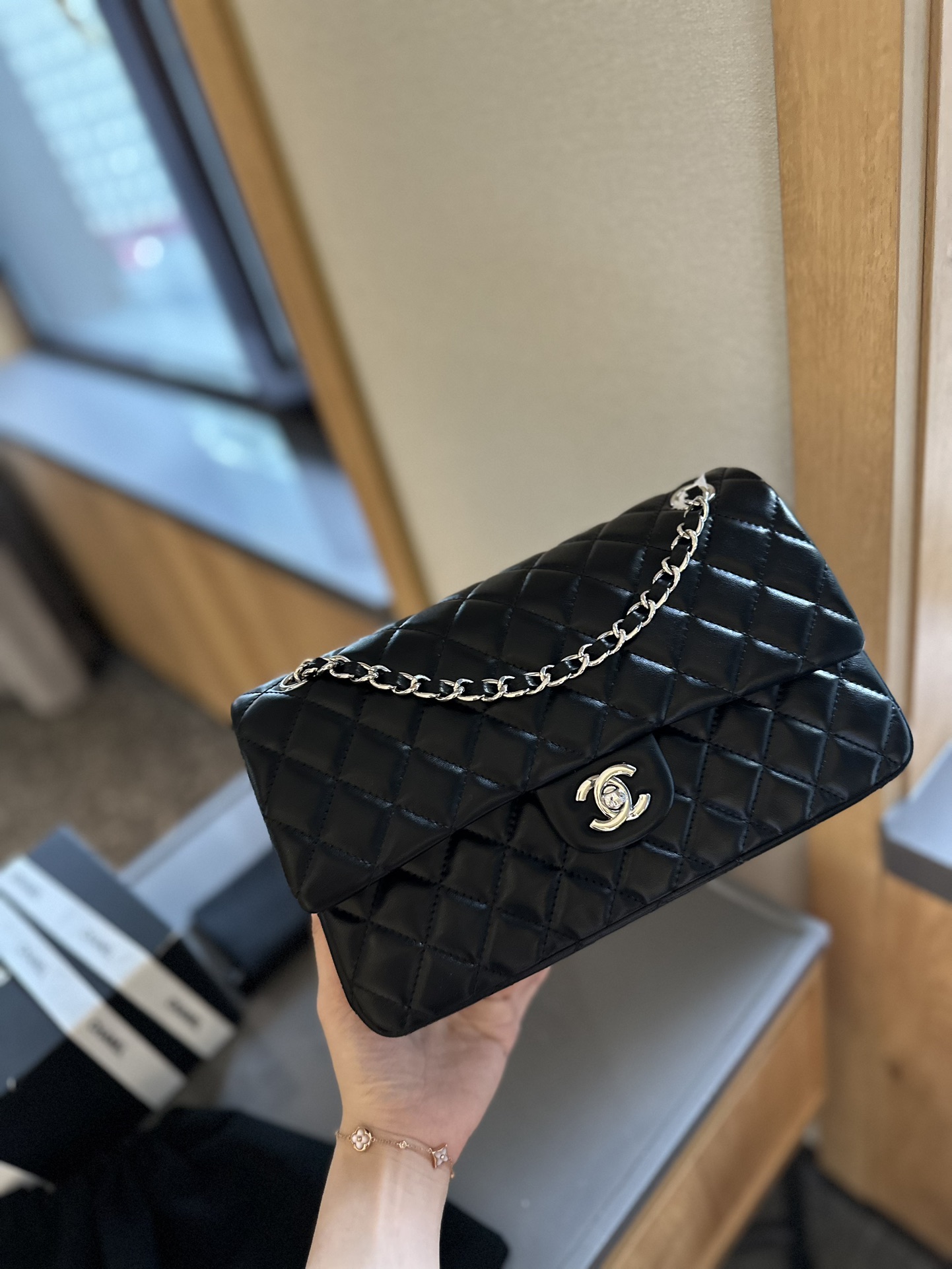 Replica - Classic Flap CF