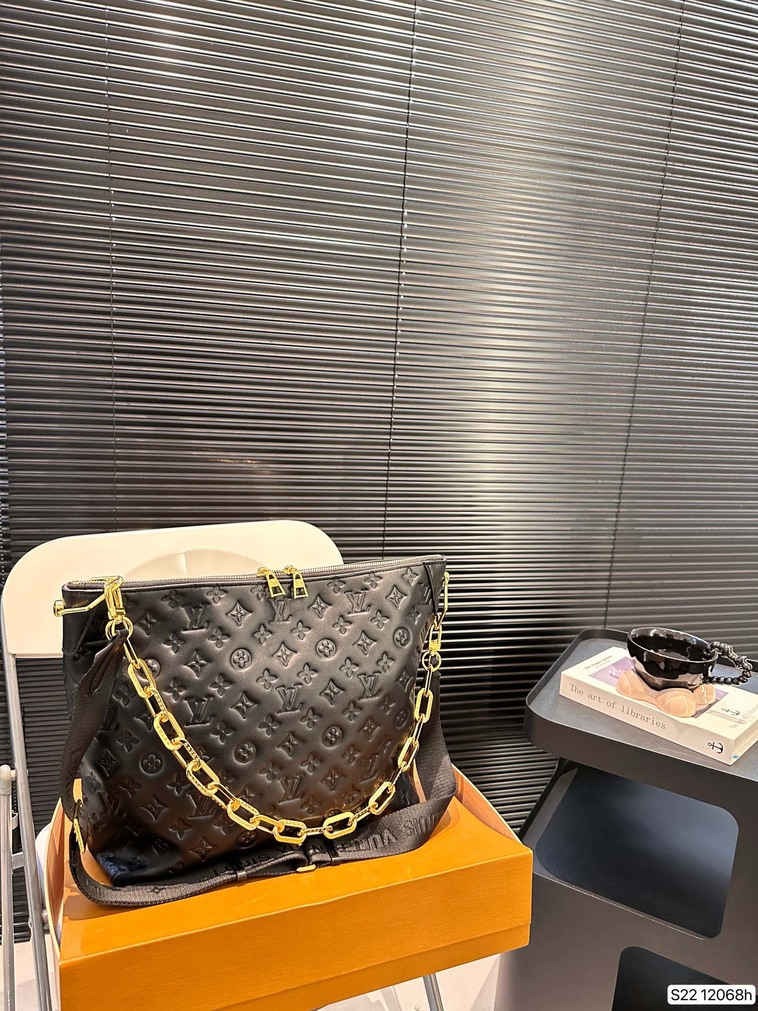 LV chain Black handbag