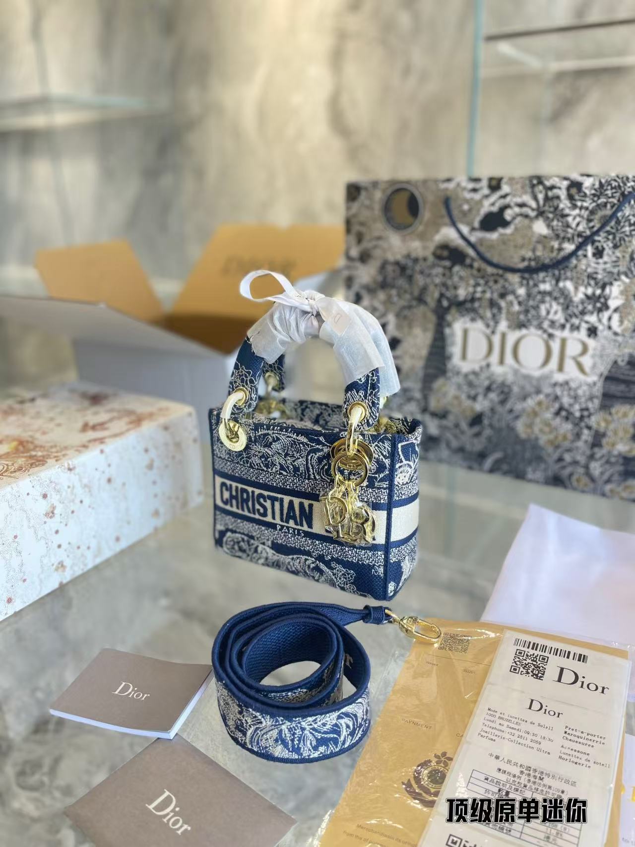 DiorLady-Life Constellation Embroidery Limited edition bag