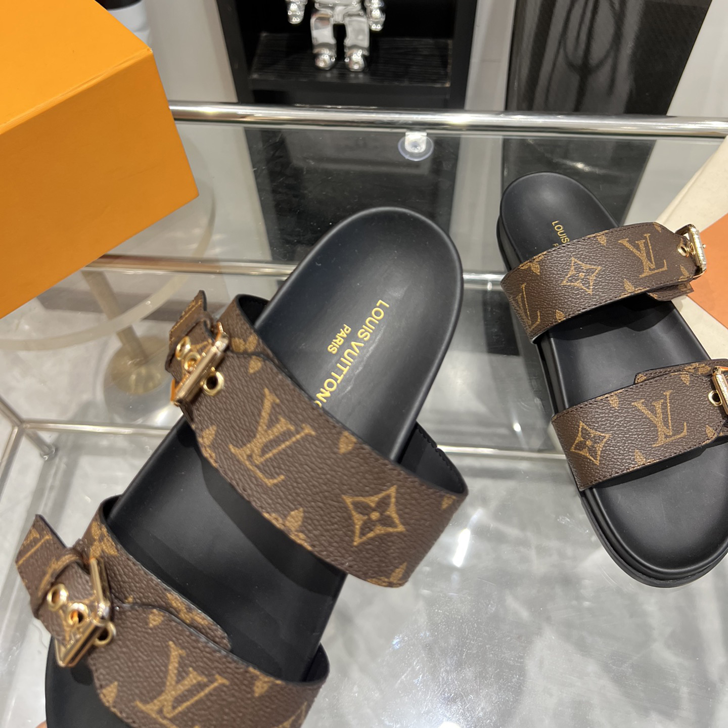 LV 24ss High Original unisex slippers