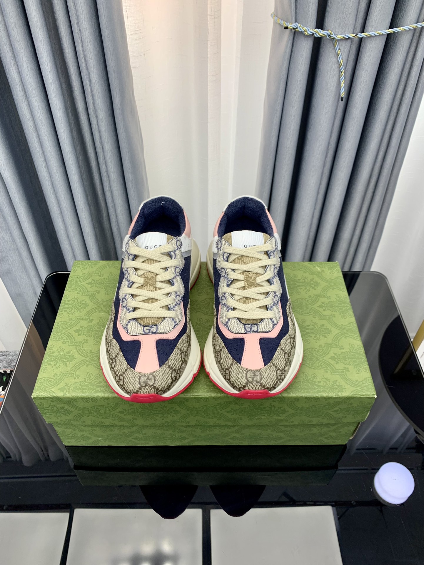 Gucci sneakers