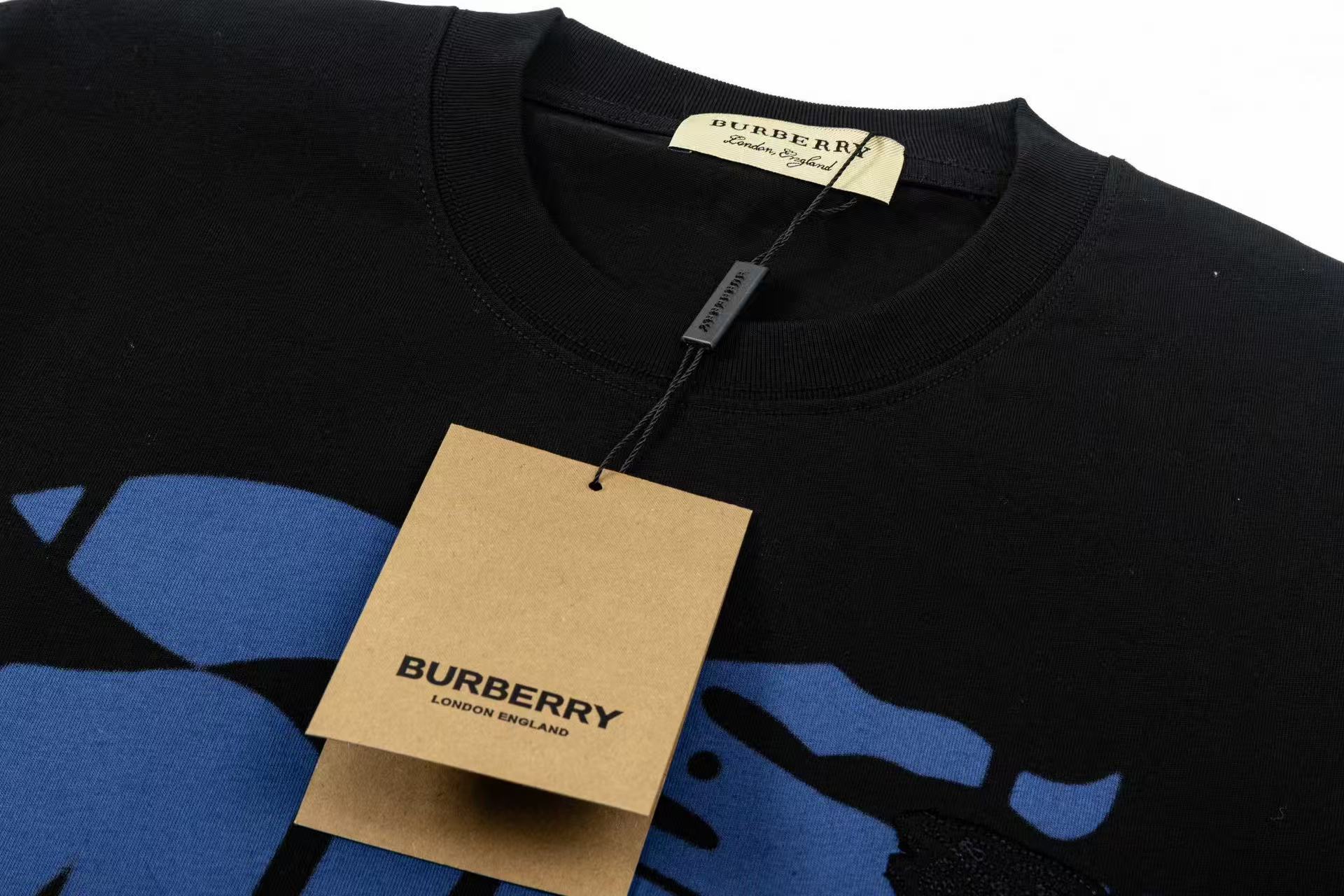Burberry War Horse print T-shirt