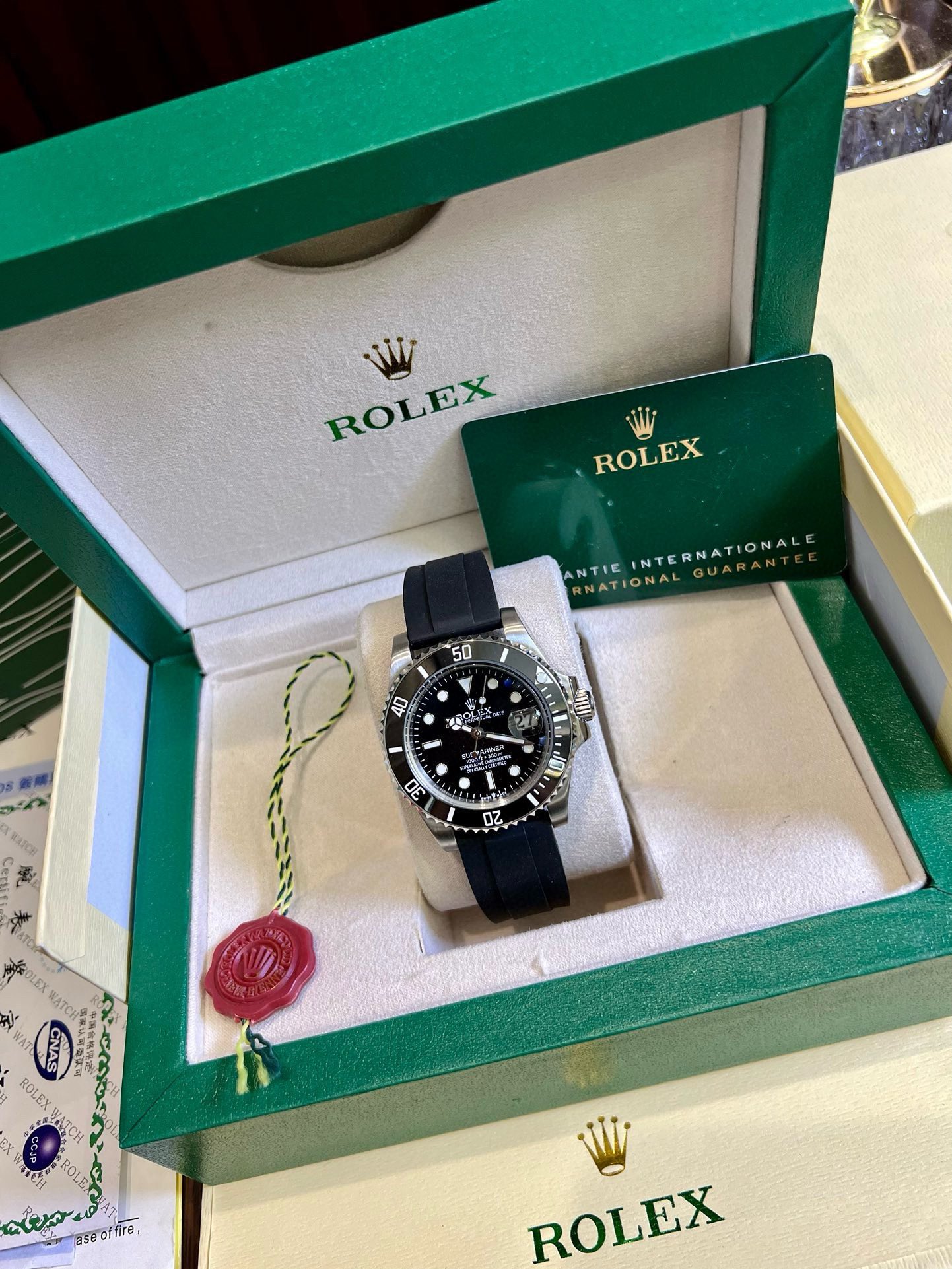 Replica Rolex Submariner Date Black Dial Watch