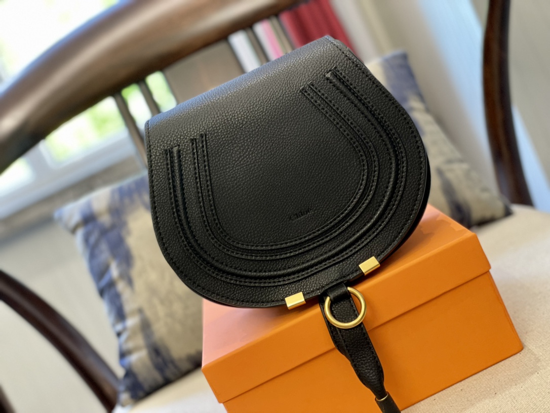 Replica CHLOE'   MARCIE Marcie Small leather shoulder bag with logo engraving