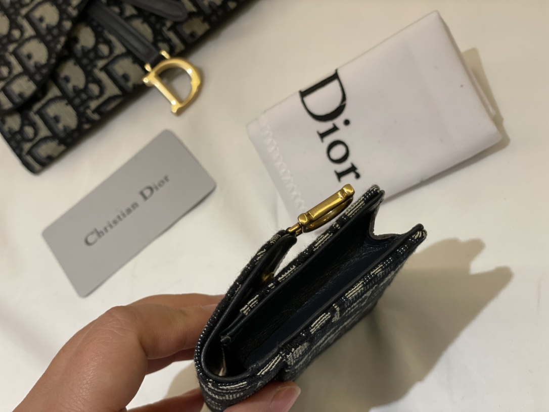 Gucci card holder wallet
