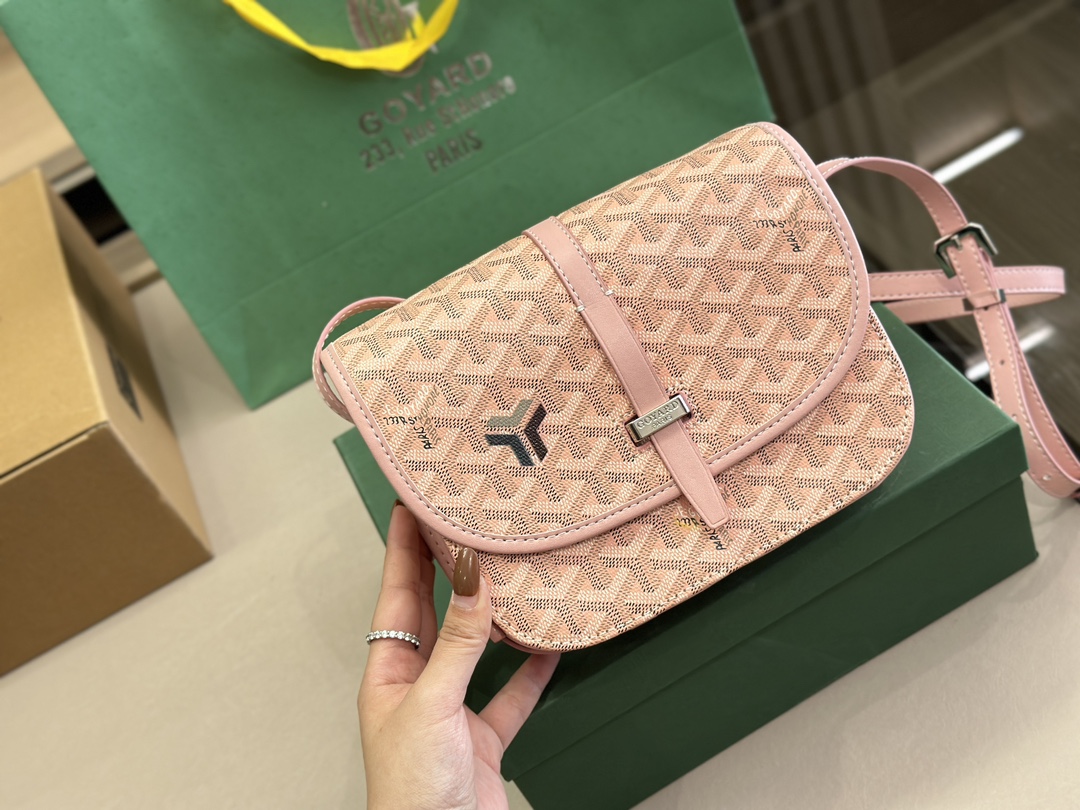 Goyard saddle bag
