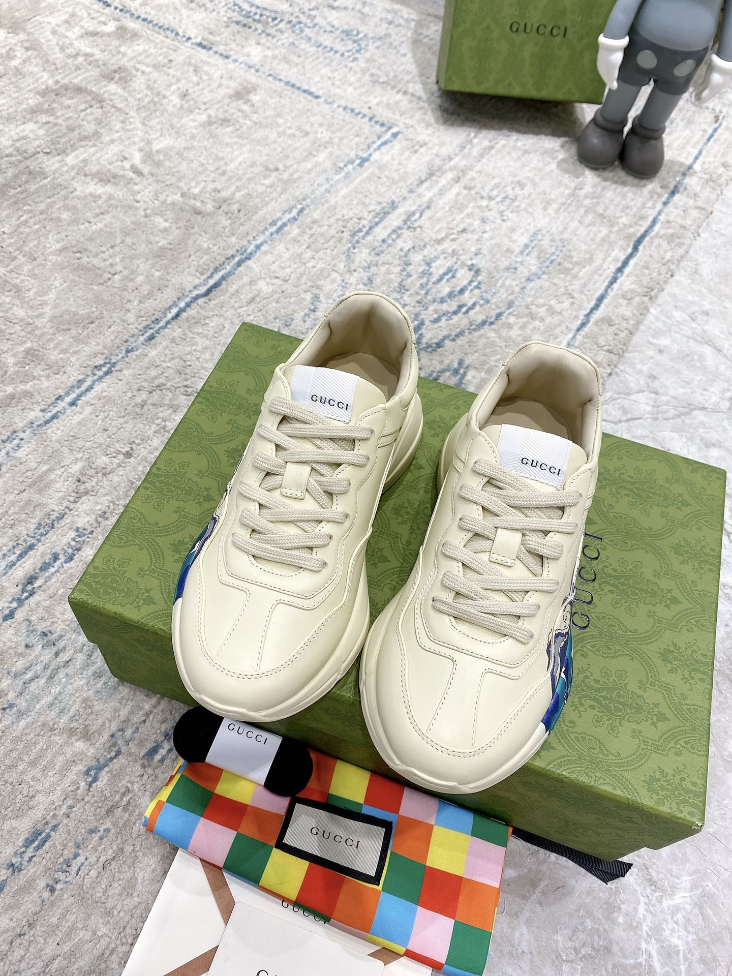 Gucci sneakers