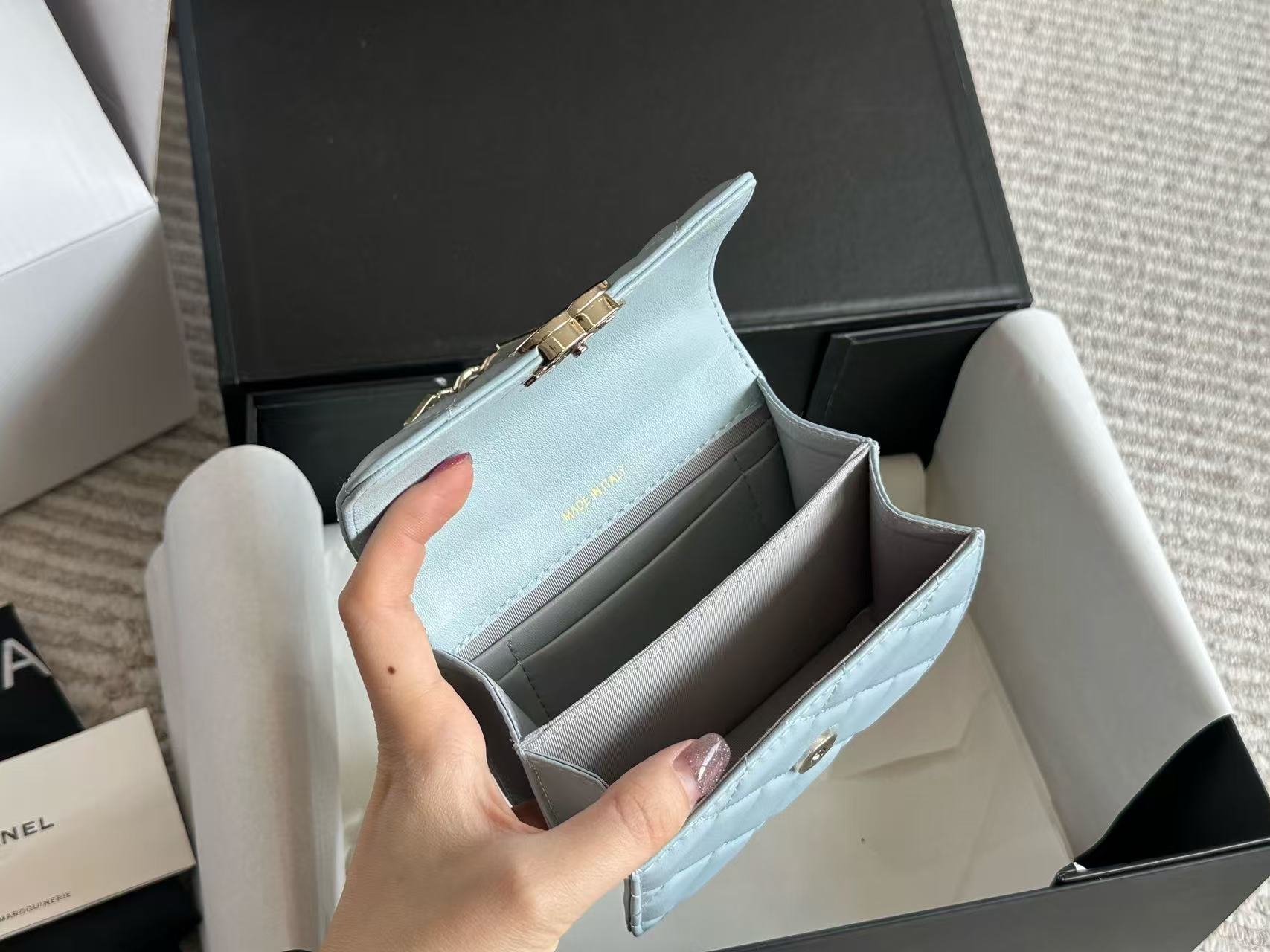 Chanel 22s enamel handle bag