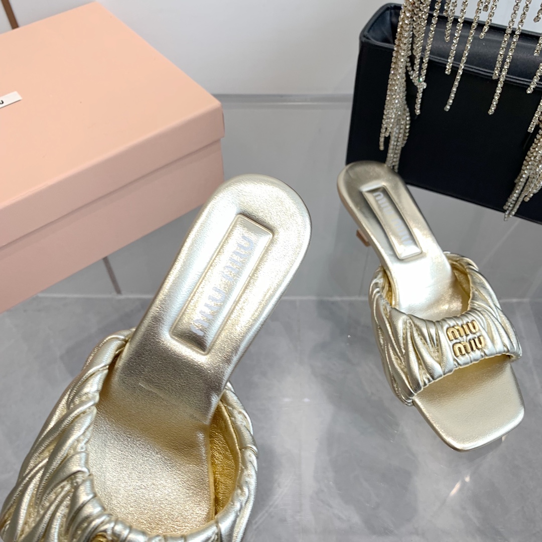 High-quality Miumiu 2024ss Sheepskin sandals