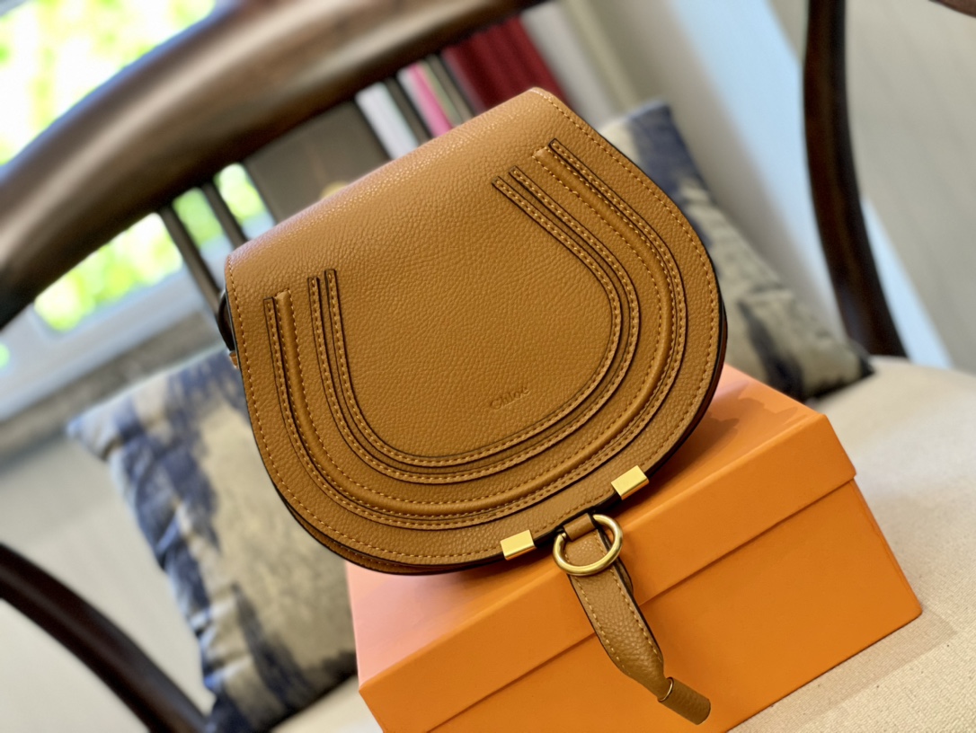 Replica CHLOE'   MARCIE Marcie Small leather shoulder bag with logo engraving