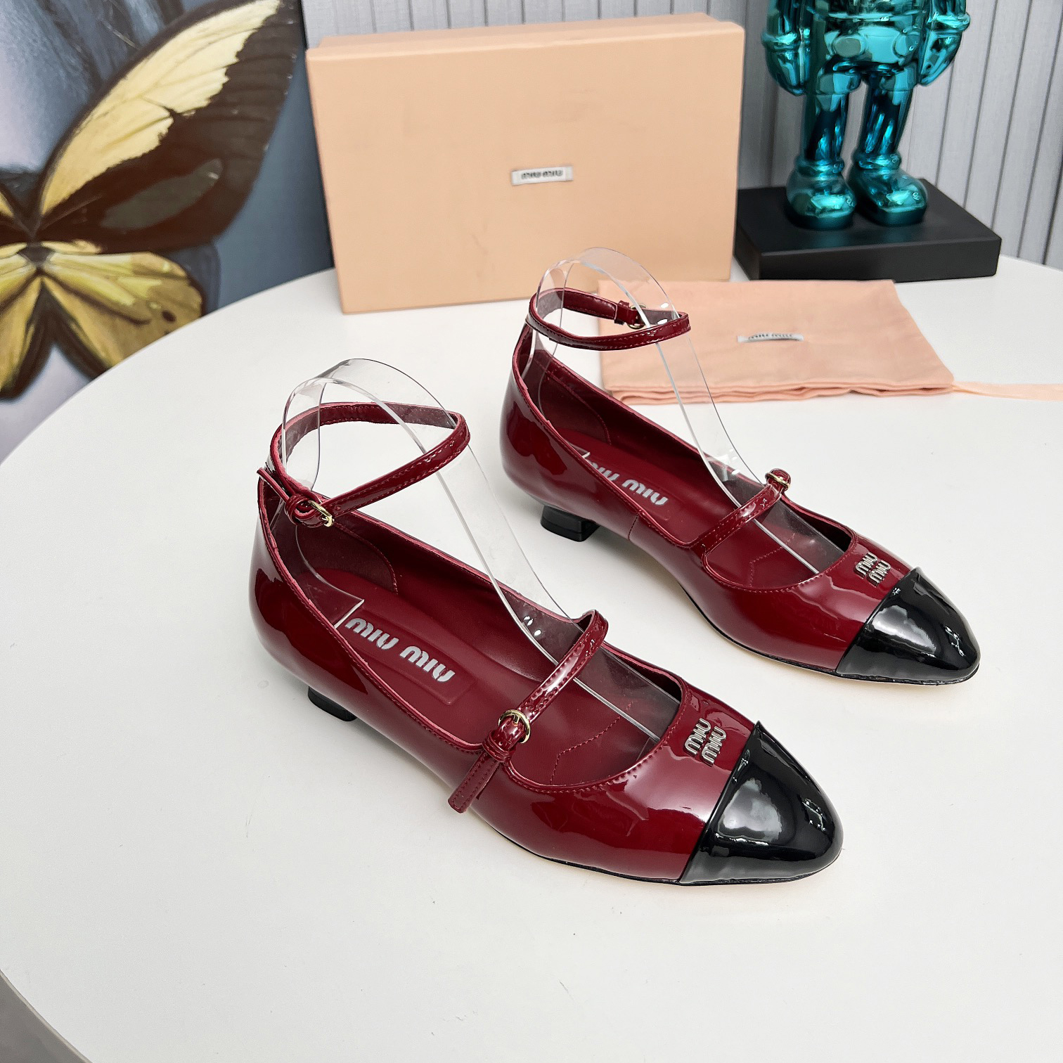 High-quality miumiu Original women's leather shoes