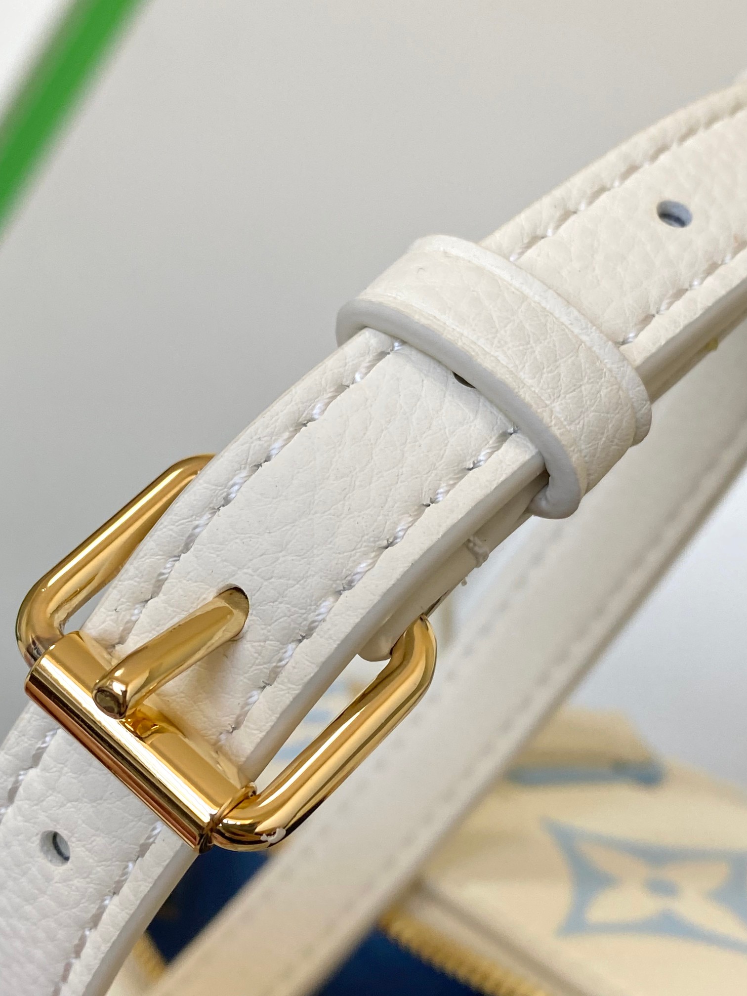 Top version LV Speedy Bandoulière 20 Monogram Empreinte Toron bag