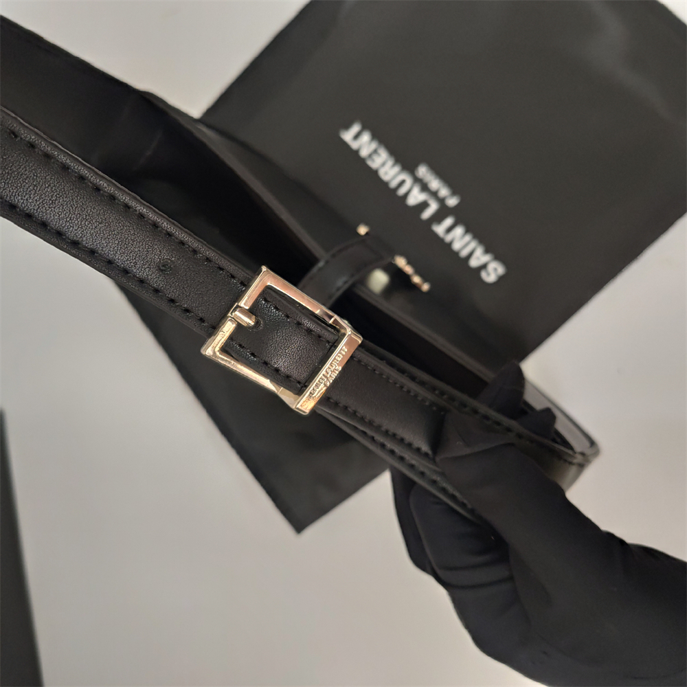 Replica Saint Laurent Cassandra  Le 5 à 7 Hobo Bag