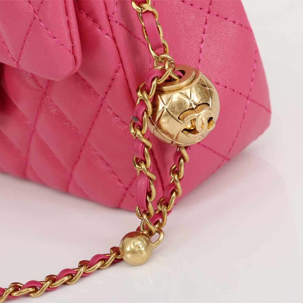 Chanel crossbody chain bag