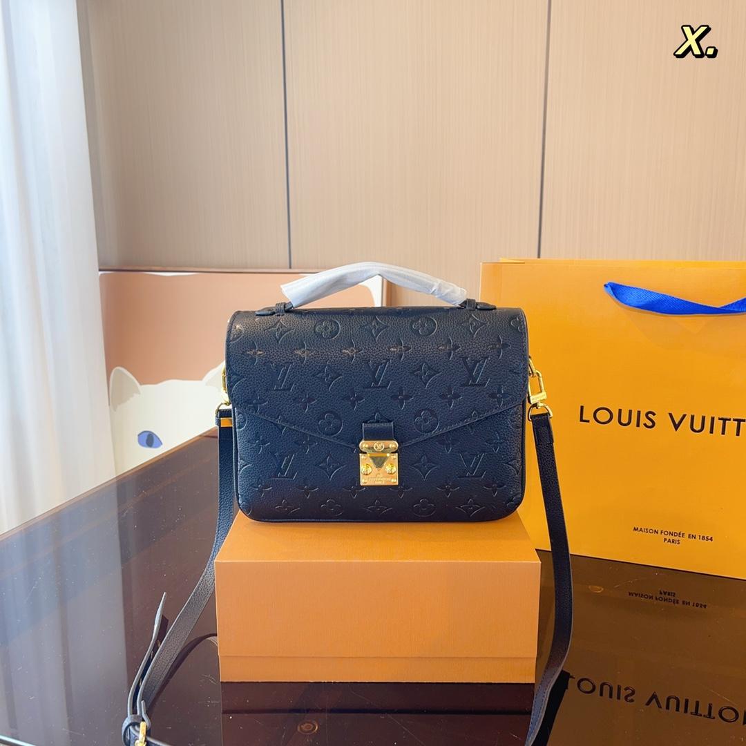 LV  Replica Pochette Metis colour Bag