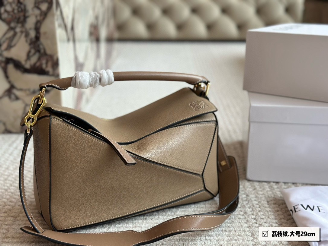 High Quality LOEWE Puzzle Edge Big textured-leather shoulder bag