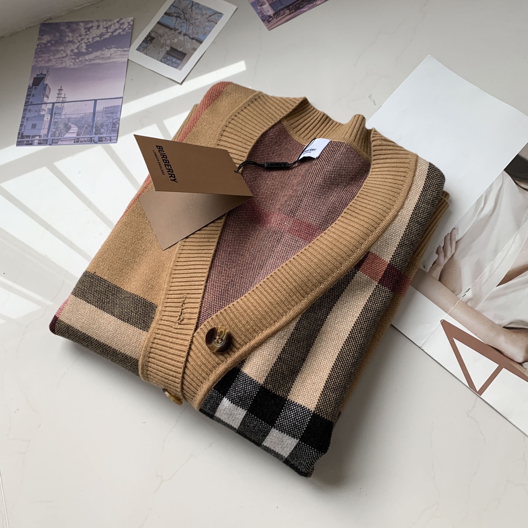 Burberry 23ss Long sleeved sweater jacket
