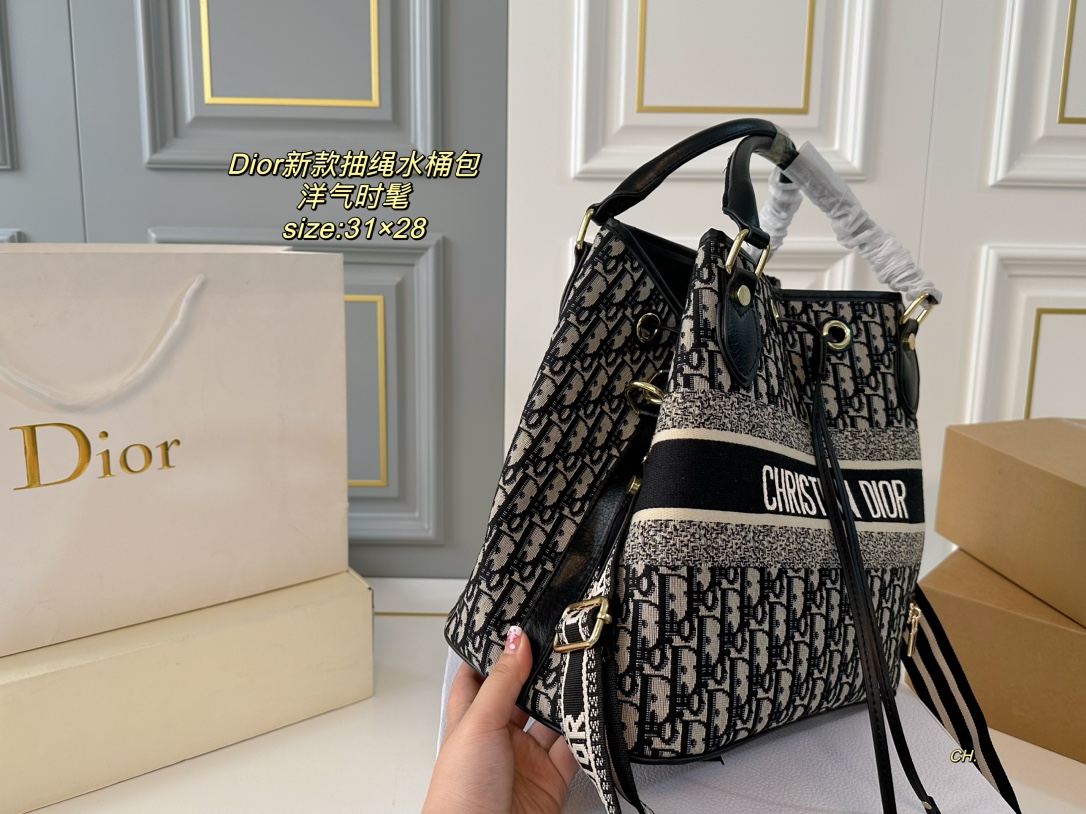Replica Medium C'est Dior Bag