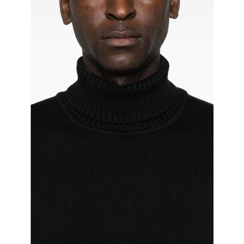 Stone Island Men's black sports shirt