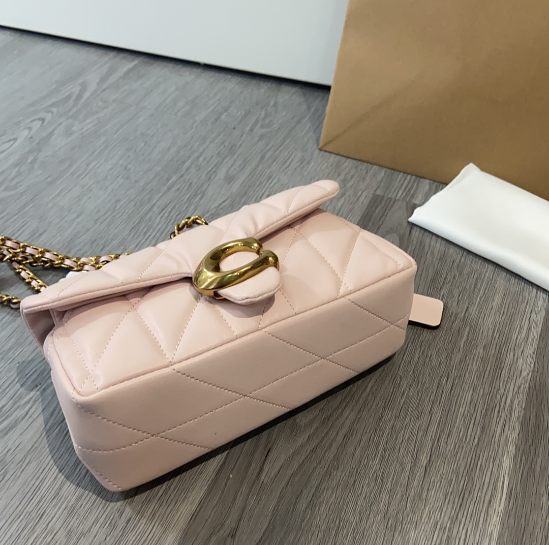 Coach quilting tabby