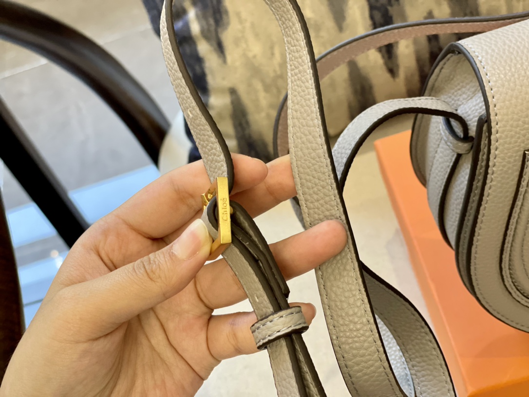 Replica CHLOE'   MARCIE Marcie Small leather shoulder bag with logo engraving