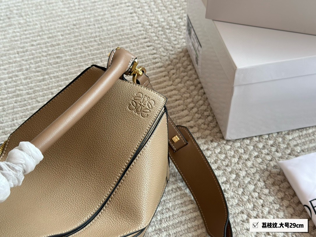 High Quality LOEWE Puzzle Edge Big textured-leather shoulder bag