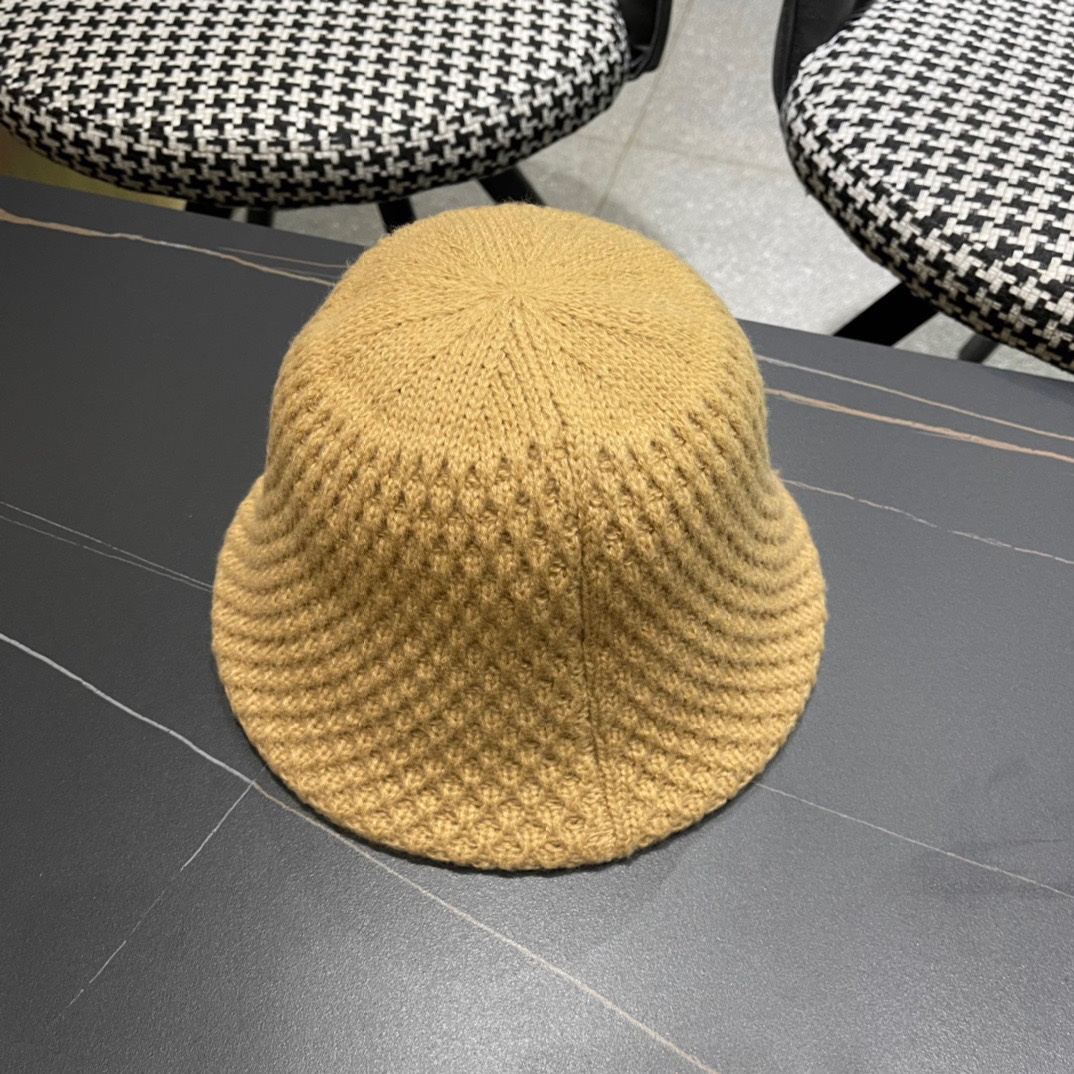 MONCLER Fisherman's woolen hat