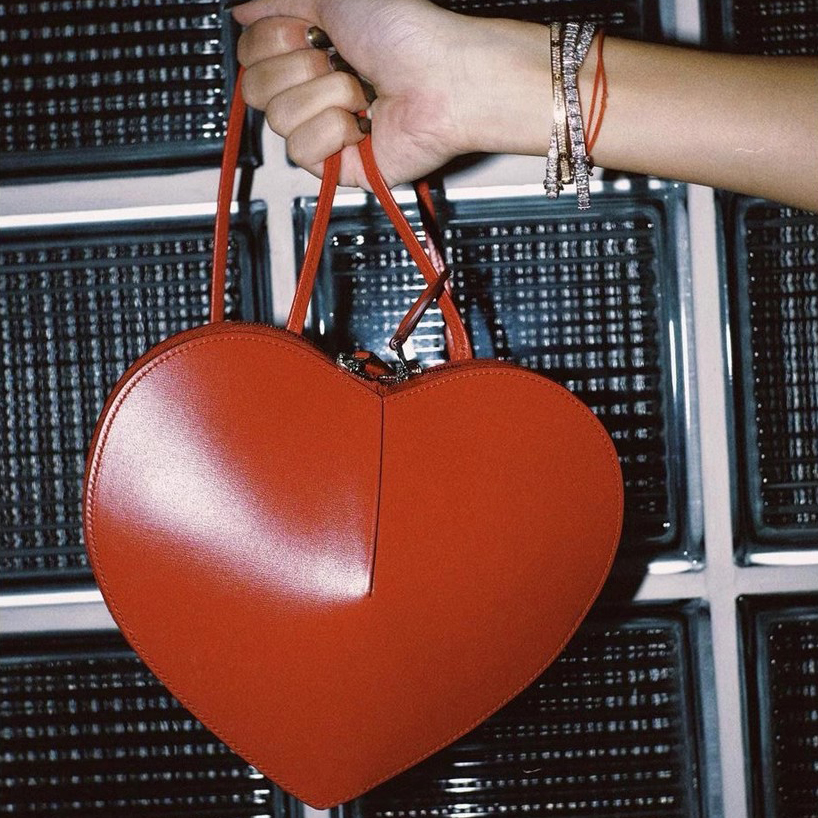 Replica ALAIA Le Coeur heart-shaped leather cross-body bag