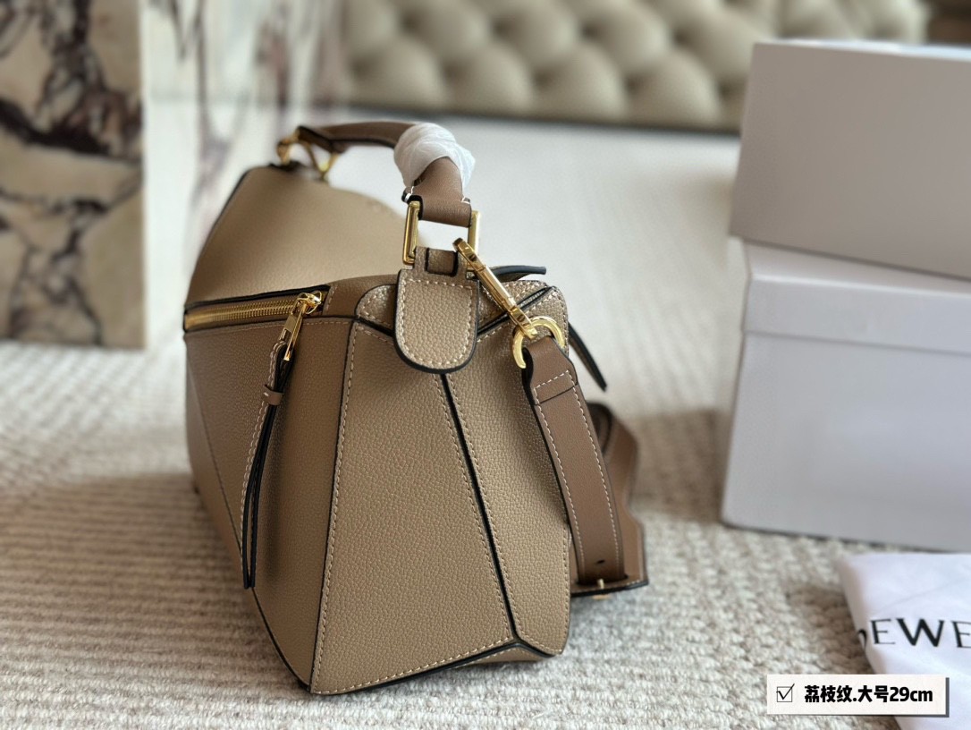 High Quality LOEWE Puzzle Edge Big textured-leather shoulder bag