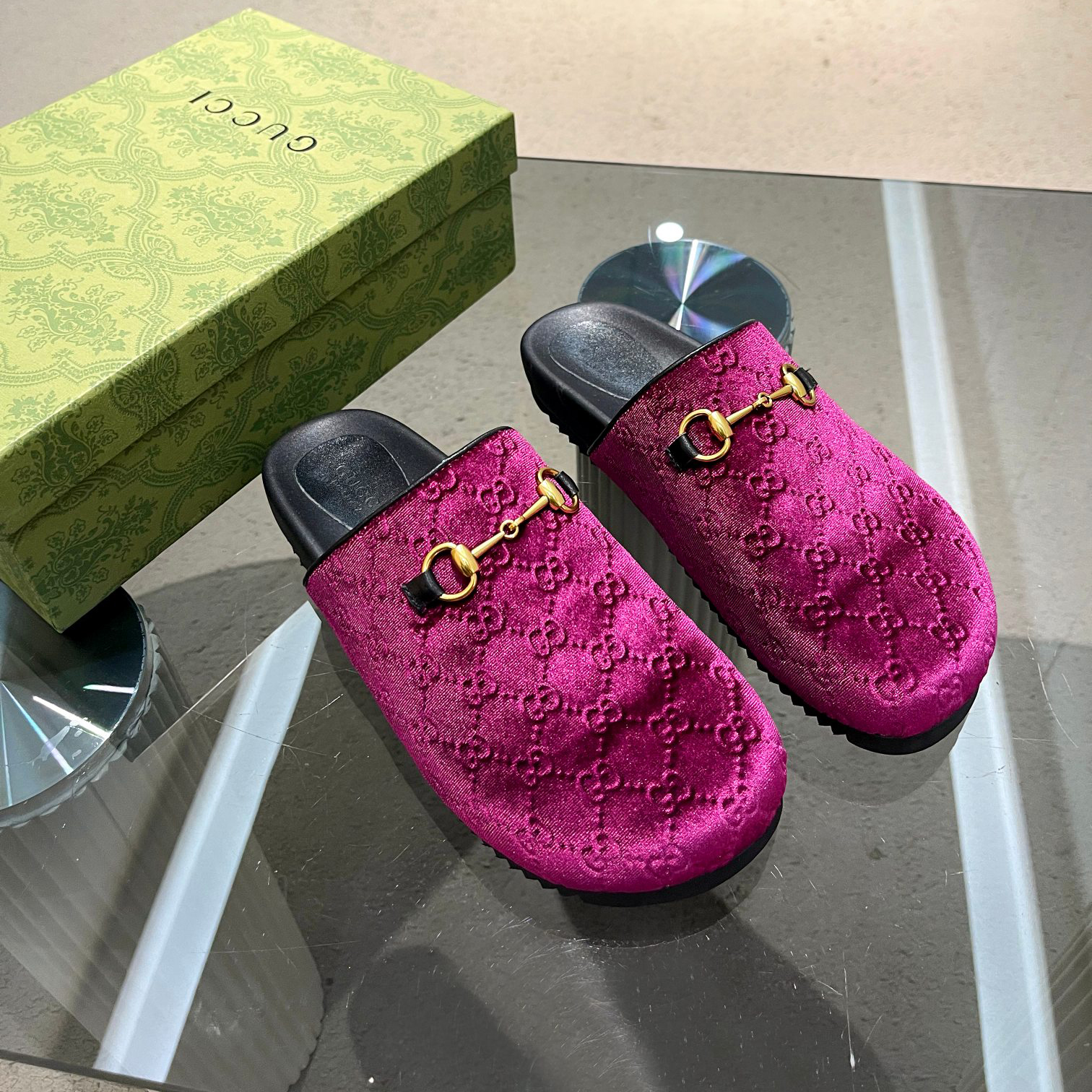 High quality original Gucci slippers unisex