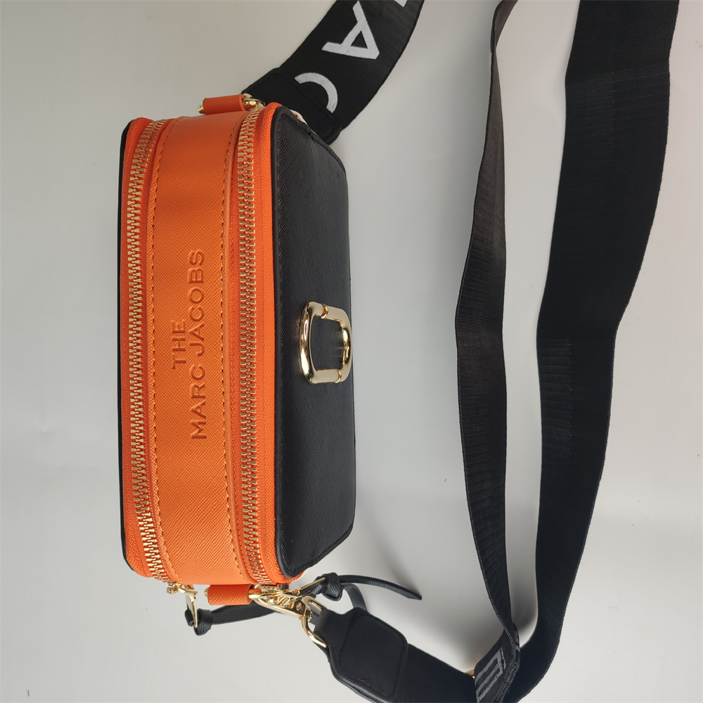 Replica Marc Jacobs Camera Bag 18cm stylish crossbody bag