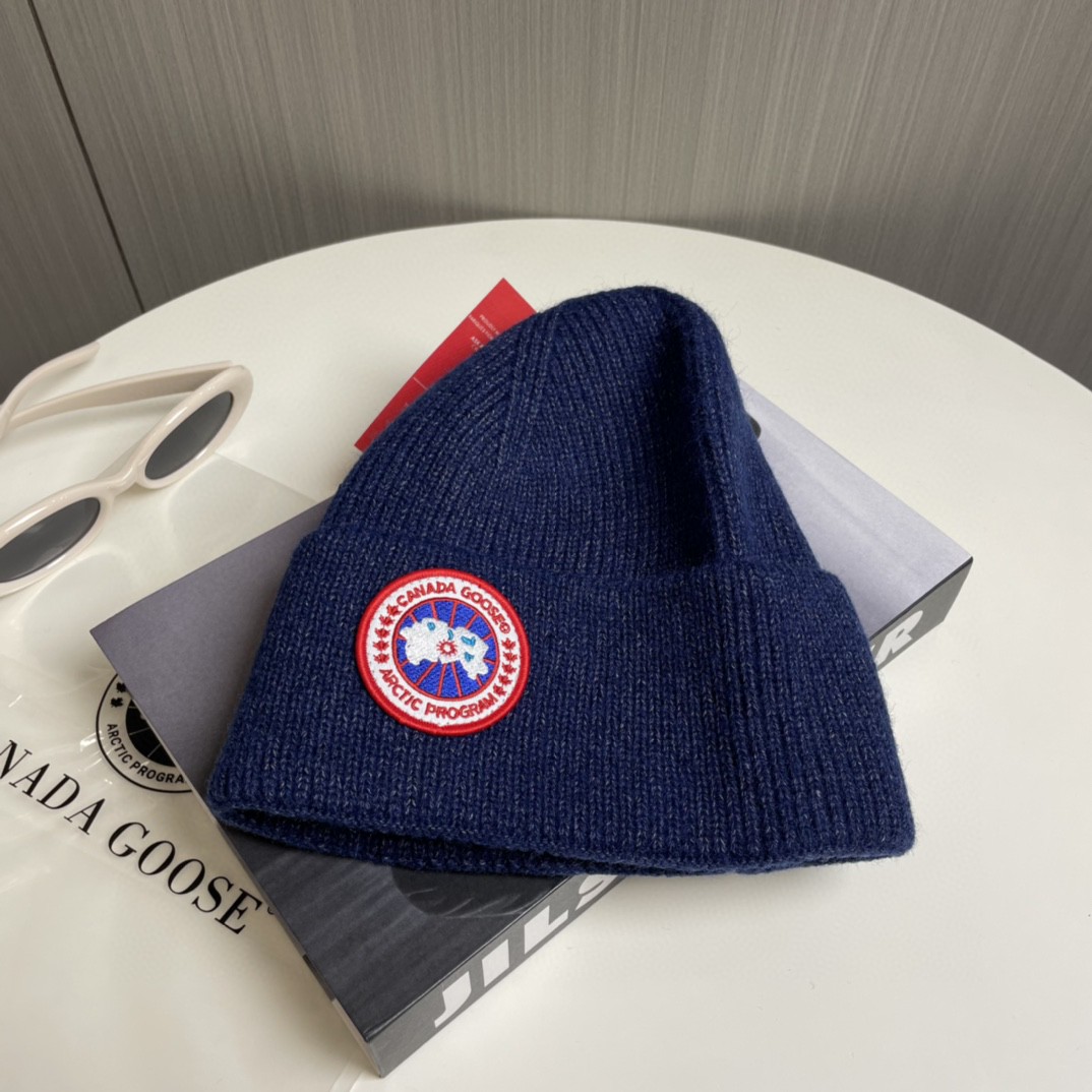 Canada Goose Logo Beanie Warm Hats