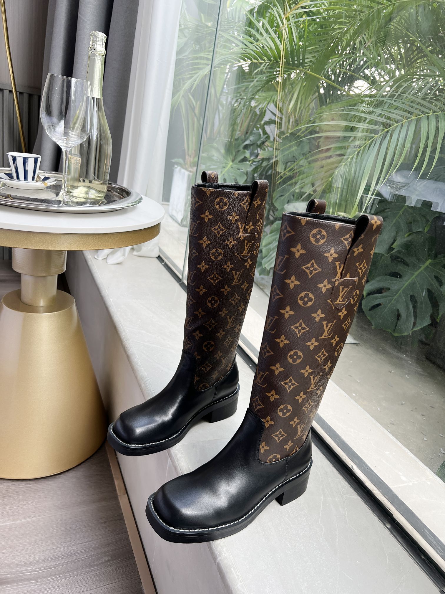 LV Louis Vuitton Classic cowhide Tall Boots