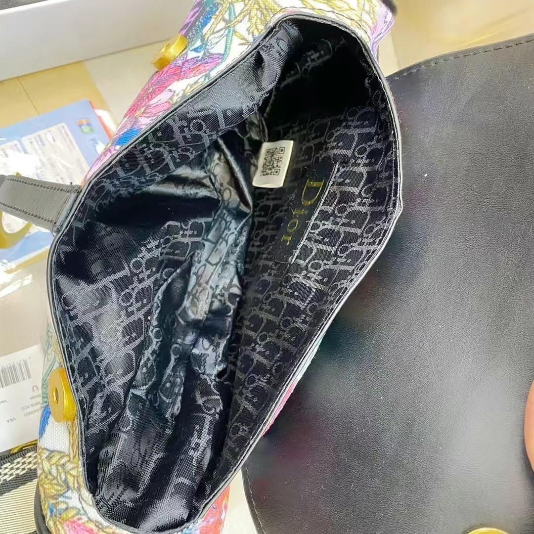 Dior saddle crossbody bag