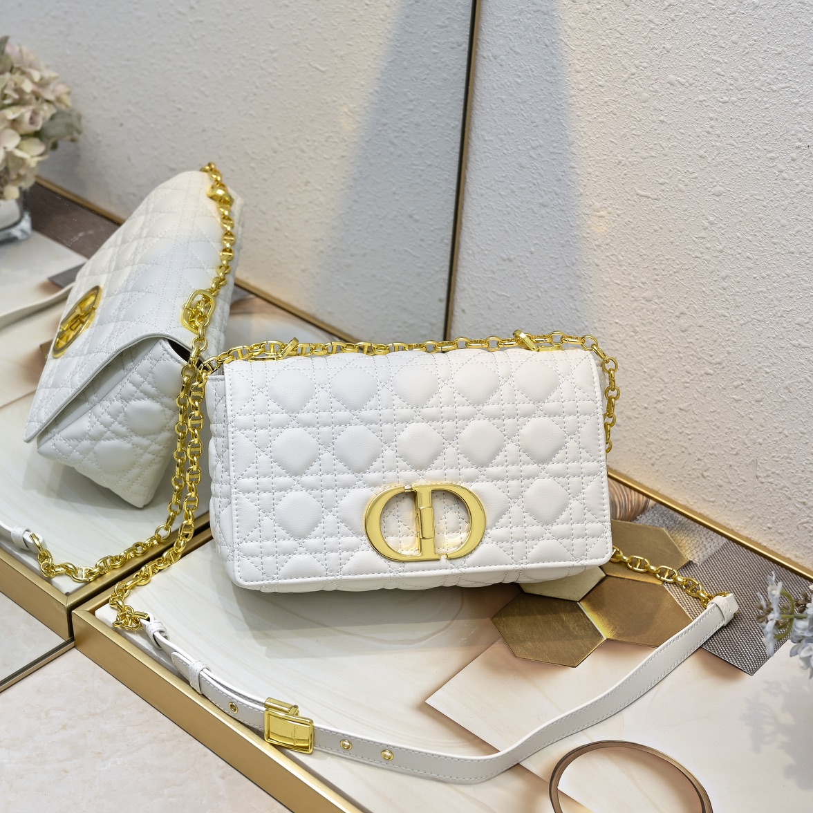 Dior Grid pattern chain crossbody shoulder bag