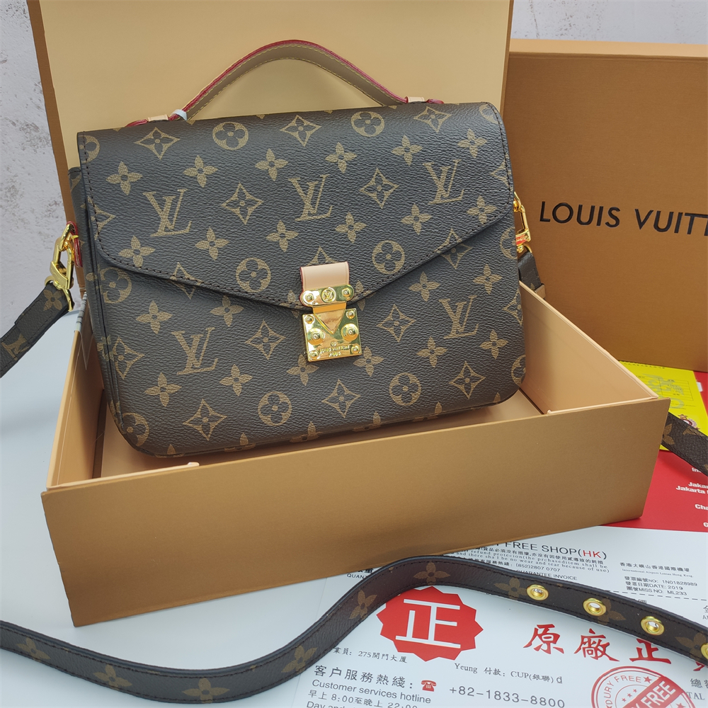 LV Louis Vuitton Pochette Metis Bag