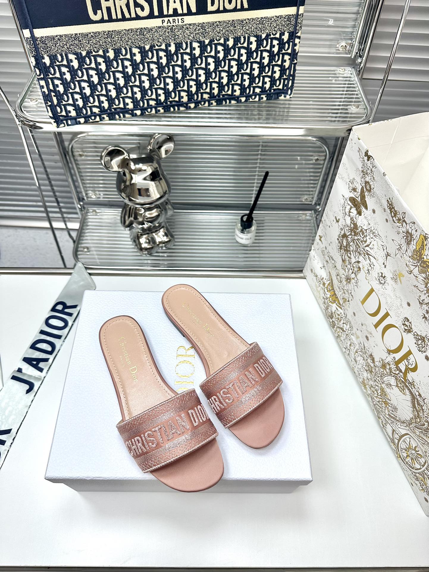 Replica Dior Embroidery collection of flip-flops