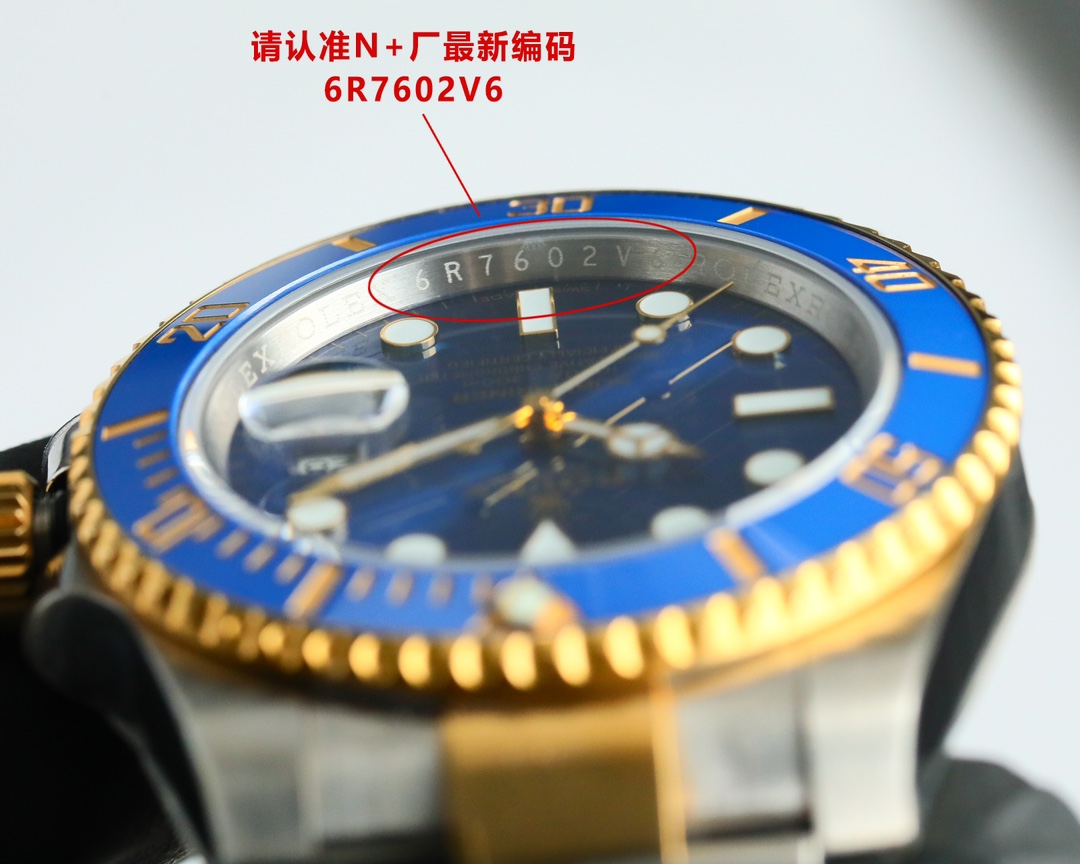 Replica Rolex Submariner Date 40 Dial Yellow Gold Watch