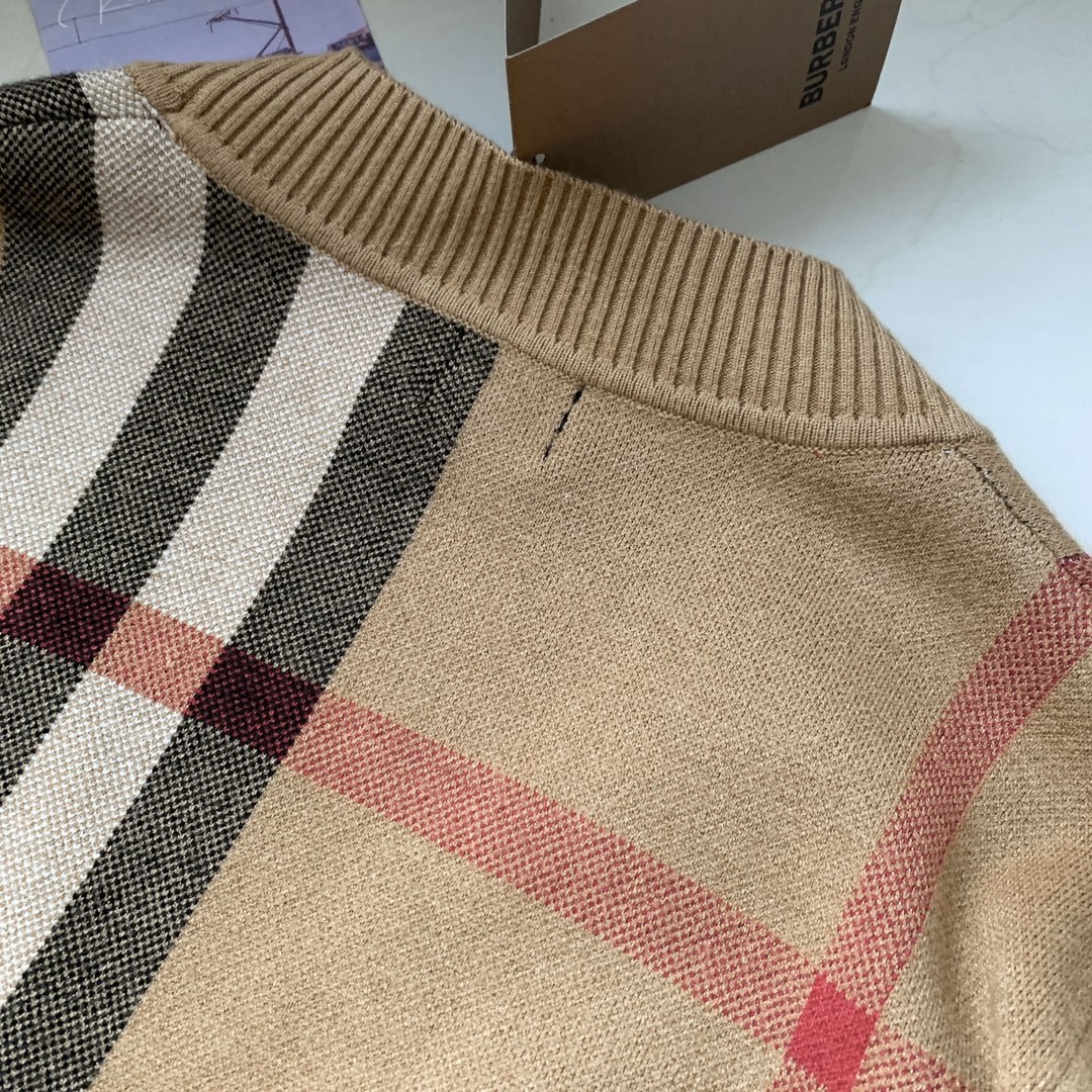 Burberry 23ss Long sleeved sweater jacket