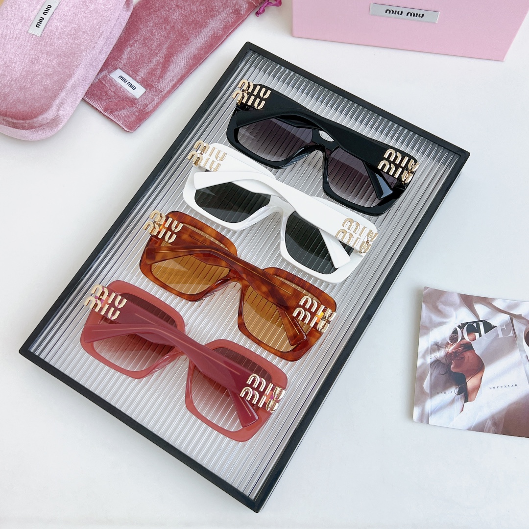 miumiu Sunglasses