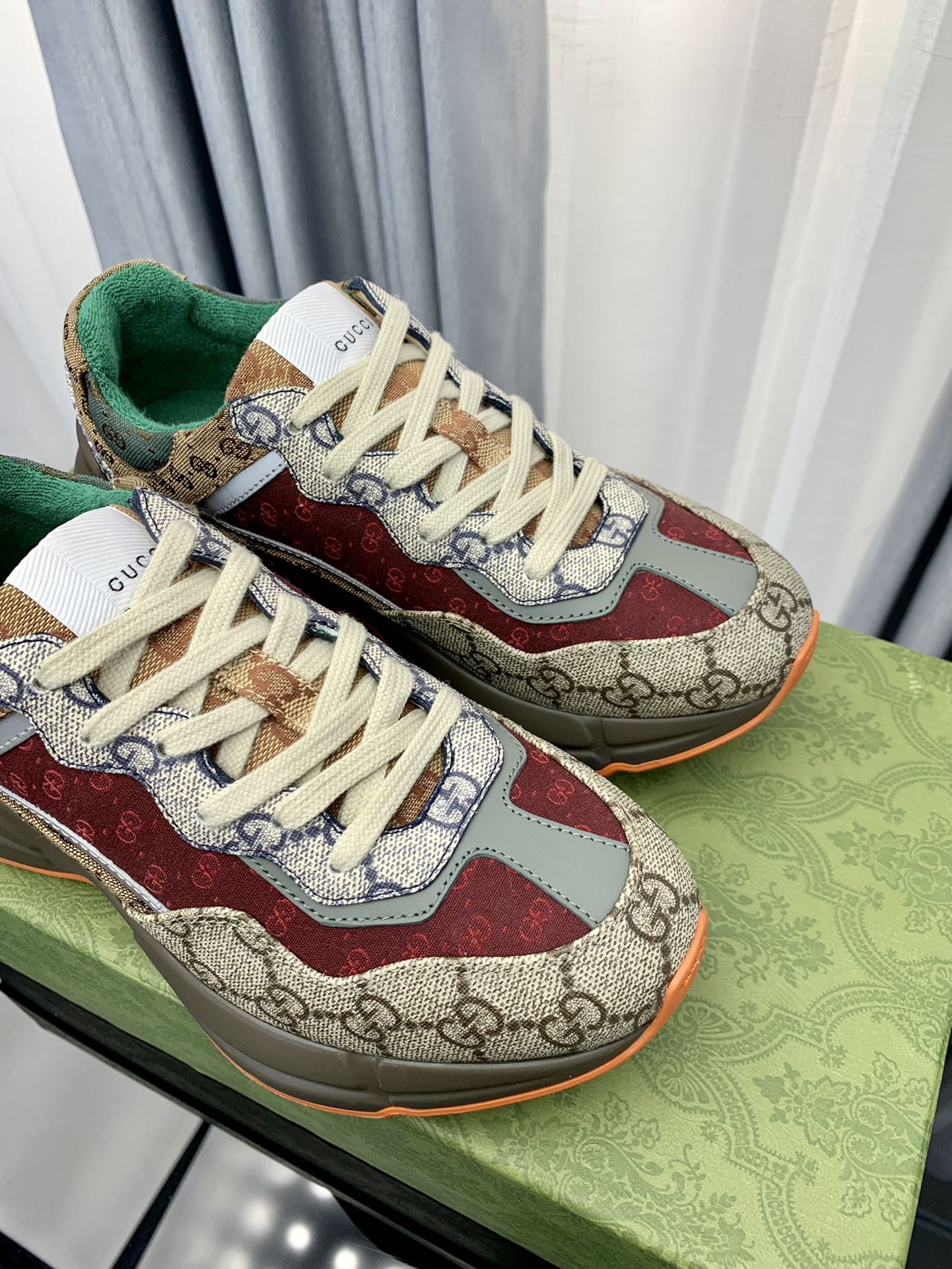 Gucci sneakers