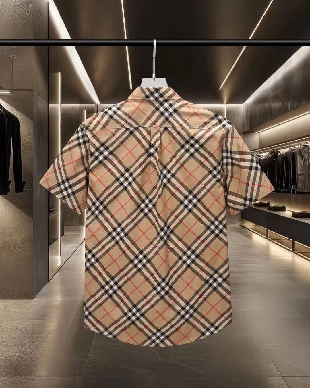 Burberry classic plaid T-shirt