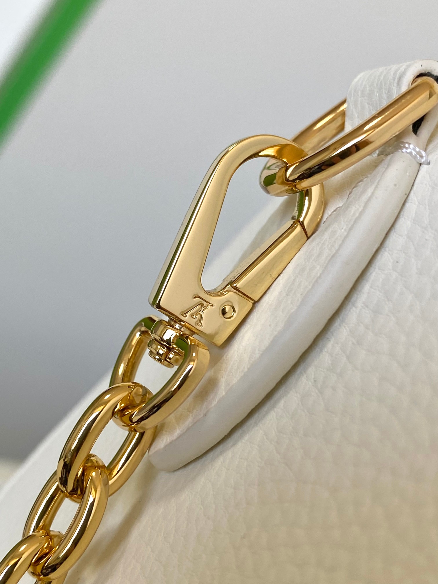 Top version LV Speedy Bandoulière 20 Monogram Empreinte Toron bag